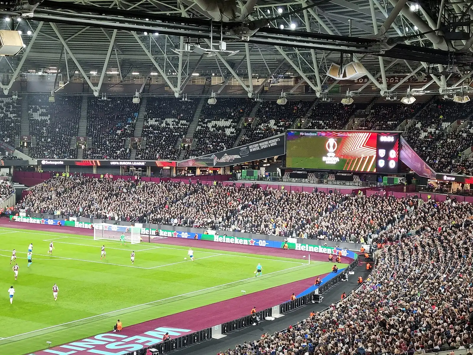 West Ham Season Tickets: A Complete Guide for 2025/26 background image