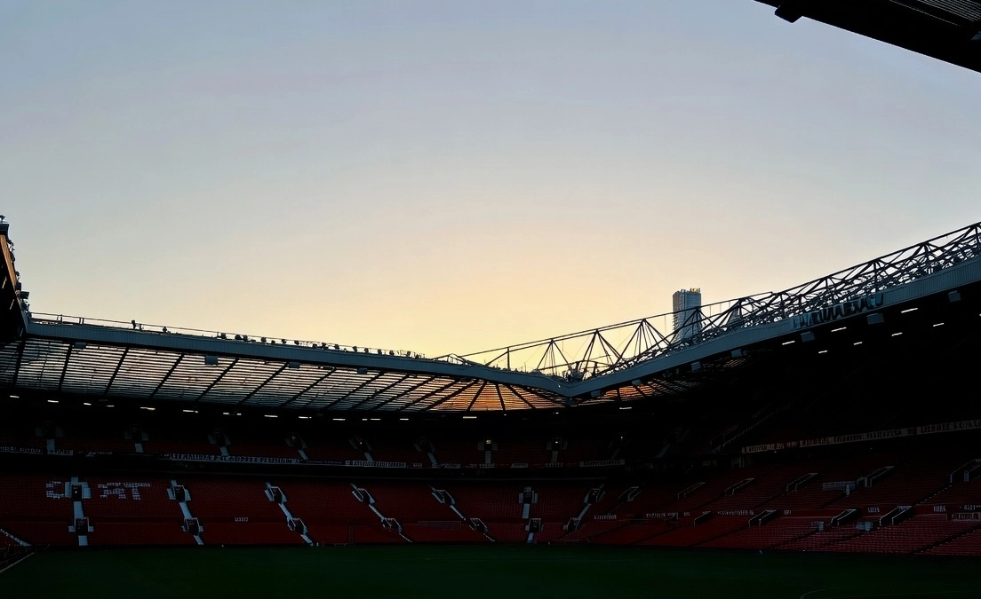 Manchester United Hospitality: A Complete Guide background image